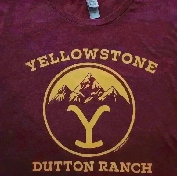 NWOT Women's Yellowstone Dunton Ranch short sleeve, burgundy t-shirt - Picture 2 of 7